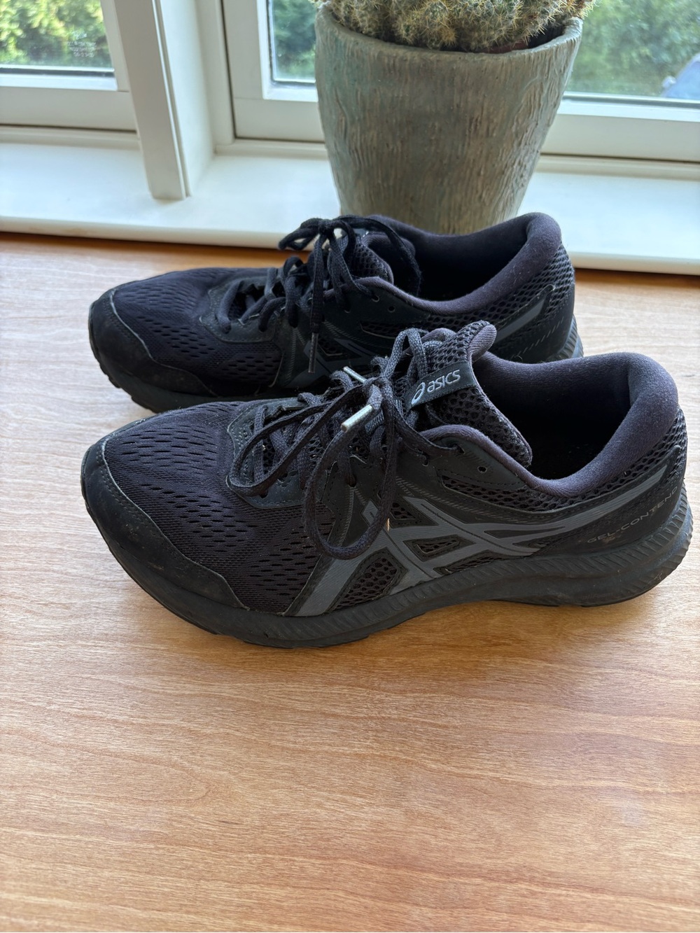 Asics Men's Black Athletic Running Shoes - 9 Extra Wide